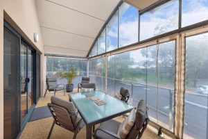 ZIPTRAK® Outdoor Bistro/Café Blinds
